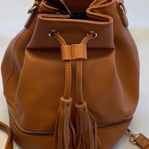 Lionel Handbags Bucket Bag with Tassels